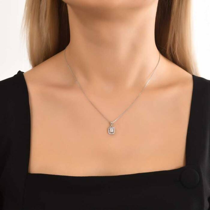 0,10 Karat Efektli Pırlanta Baget Kolye - 2