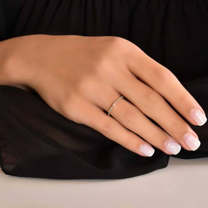 0,13 Karat Pırlanta Baget Yüzük - 4