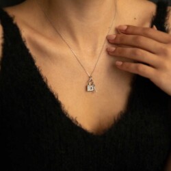 0,31 Karat Pırlanta Anahtar ve Kilit Tasarım Kolye - 4