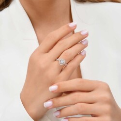 0,34 Karat Pırlanta Baget Kalp Yüzük - 