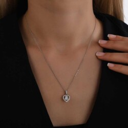 0,36 Karat Pırlanta Baget Kolye - 