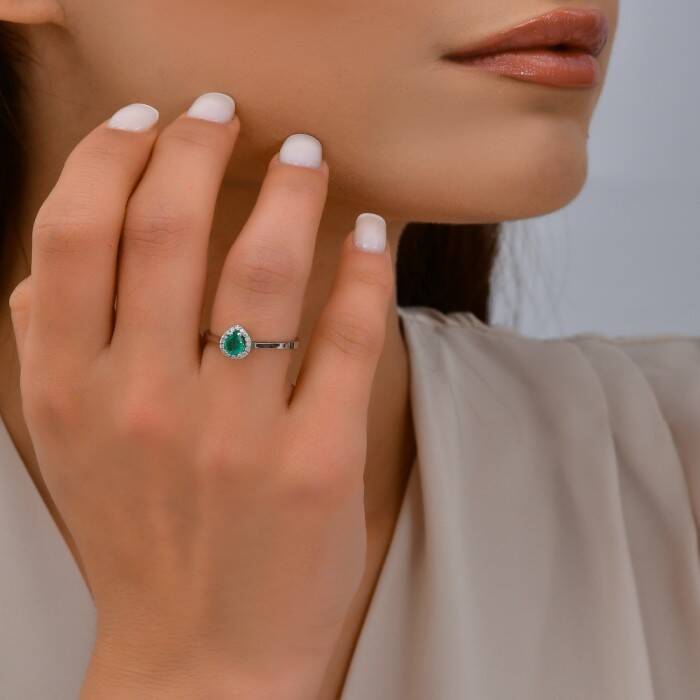 0,45 Karat Pırlanta Damla Zümrüt Yüzük - 4