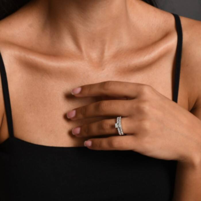 0,49 Karat Pırlanta Baget Yüzük - 4