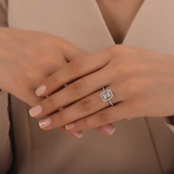 0,54 Karat Pırlanta Baget Yüzük - 4