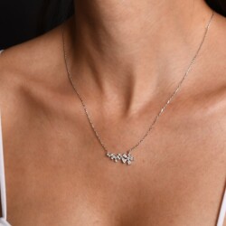 0,54 Karat Pırlanta Çiçek Figürlü Tasarım Kolye - 2