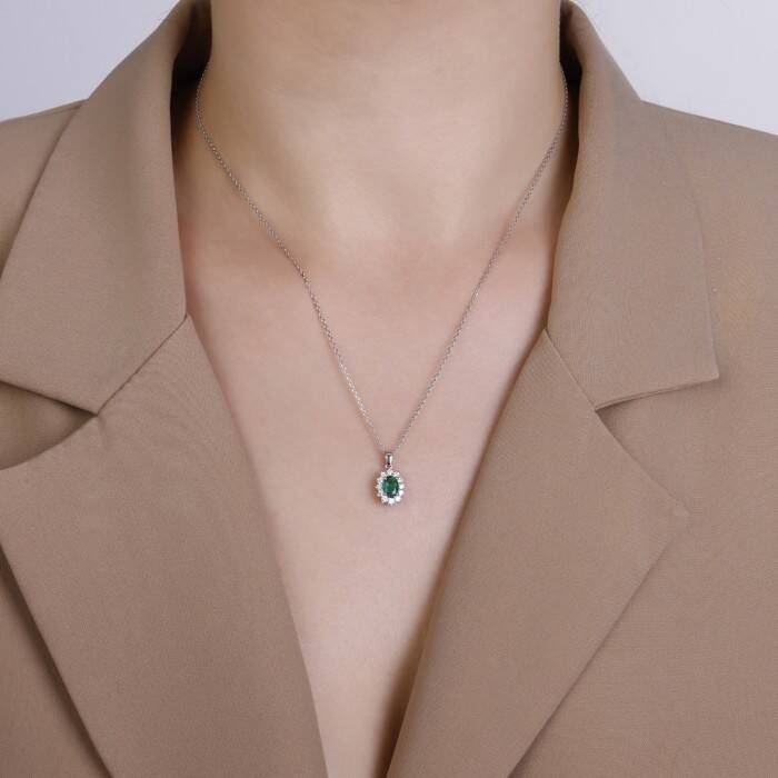 0,61 Karat Pırlanta Zümrüt Kolye - 3