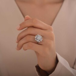 0,67 Karat Pırlanta Baget Yüzük - 4