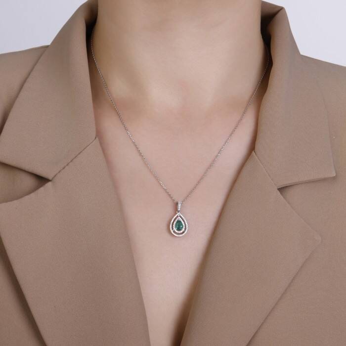 0,68 Karat Pırlanta Zümrüt Damla Kolye - 3