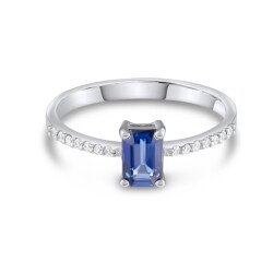 0,72 Karat Pırlanta Baget Safir Yüzük - 