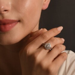 0,74 Karat Pırlanta Damla Fantezi Yüzük - 