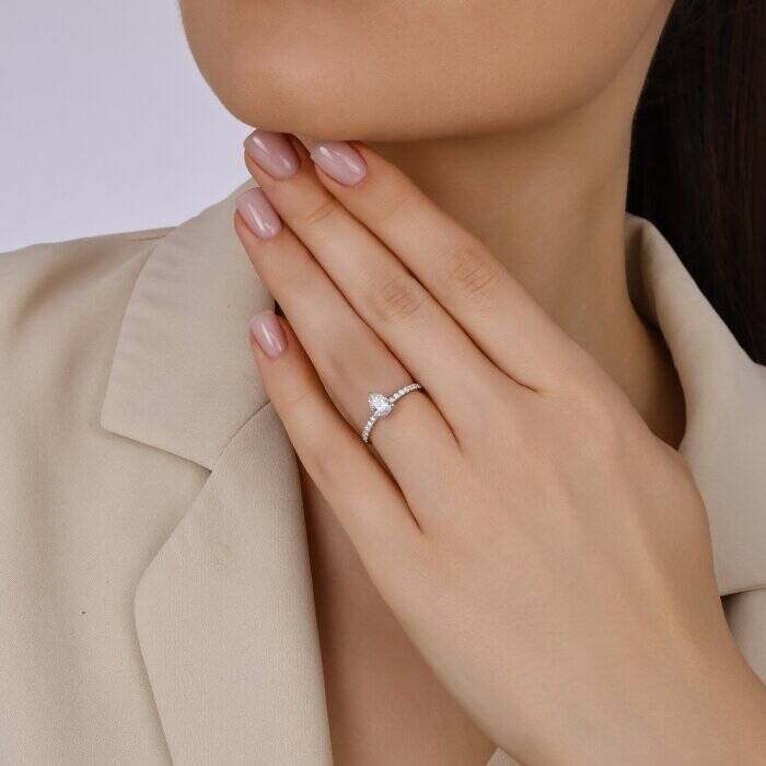 0,87 Karat Pırlanta Damla Tektaş Yüzük - 3