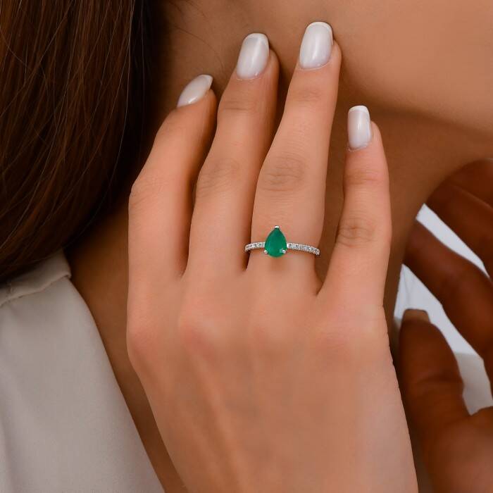 1,03 Karat Pırlanta Damla Zümrüt Yüzük - 4