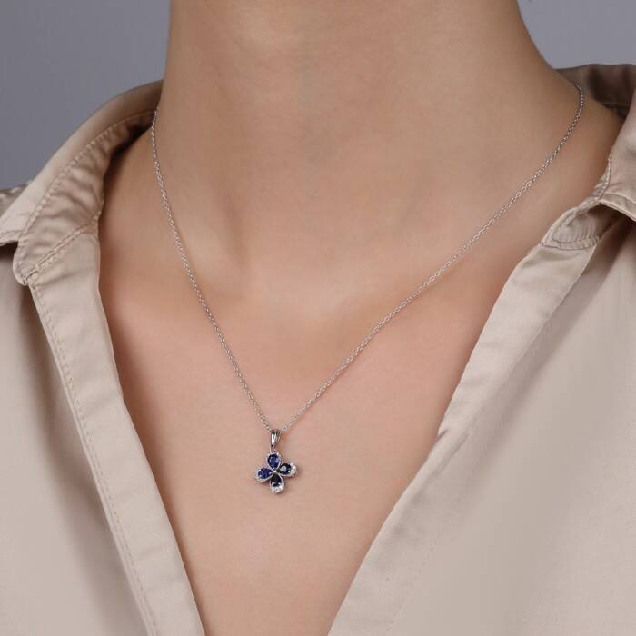 1,04 Karat Pırlanta Safir Çiçek Kolye - 3
