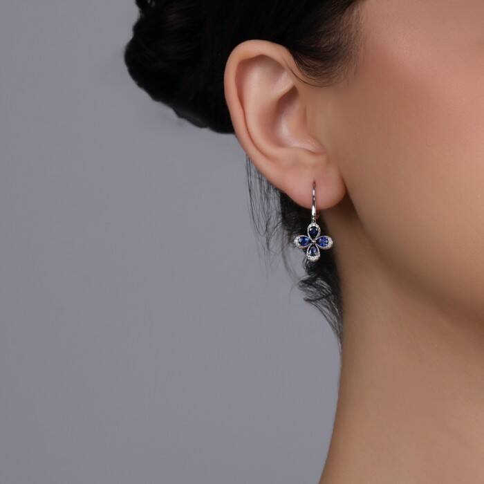 1,92 Karat Pırlanta Safir Çiçek Küpe - 3