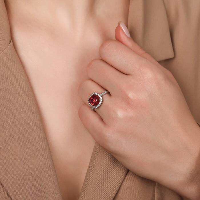 4.68 Karat Pırlanta Yakut Yüzük - 3